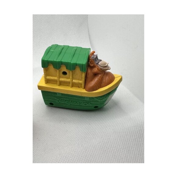 Disneyland 40th Anniversary Collectible Figurines Set Of 4 Featuring Dumbo Peter - Picture 10 of 16